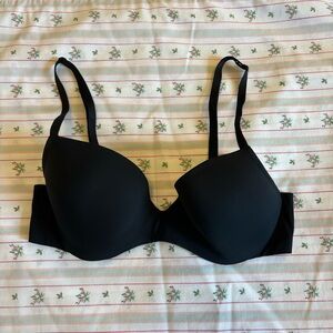 Gap body black bra size 32C lightly padded